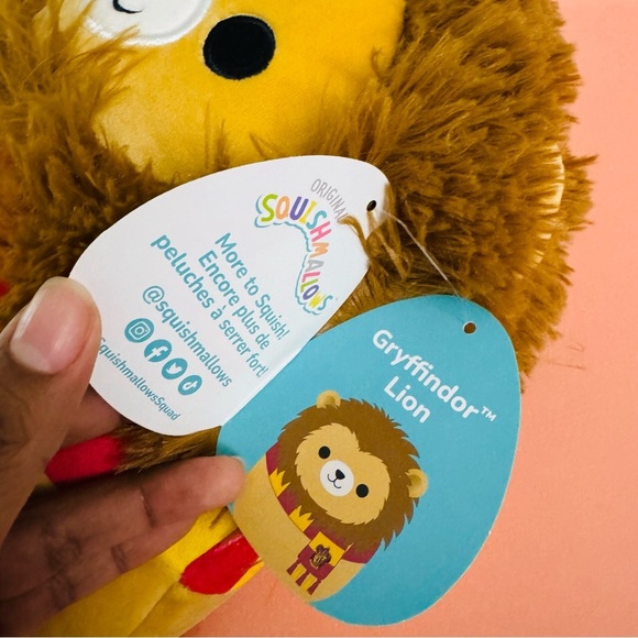 Harry Potter Squishmallows Gryffindor Lion 10” Plush – NWT Wizarding World - Picture 7 of 7